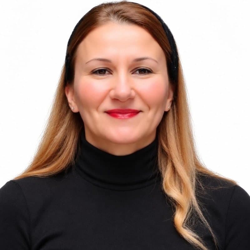 Portrait of Dr. Raghda Zahran